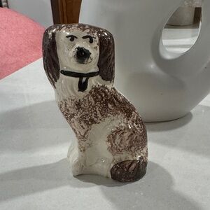 Staffordshire style spaniel dog figurine